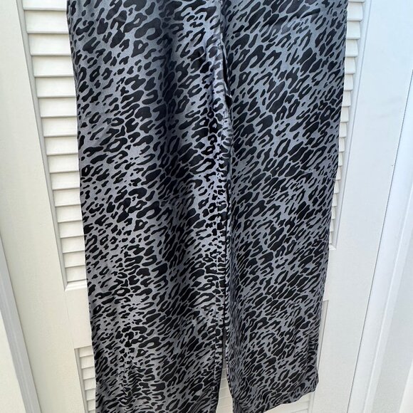 Equipment- Animal Print Flare Pants- sz. 4 - Picture 11 of 16